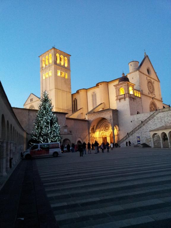 La Corte Degli Angeli Locazioni Turistiche Assisi Eksteriør bilde